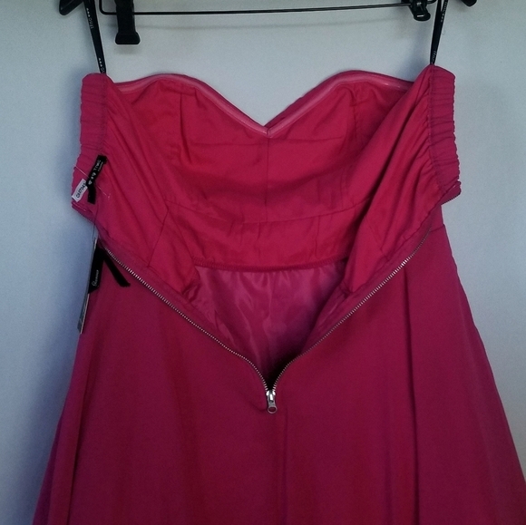 NWT TFNC London Minnie Strapless Hot Pink Dress Size Medium - Picture 5 of 12
